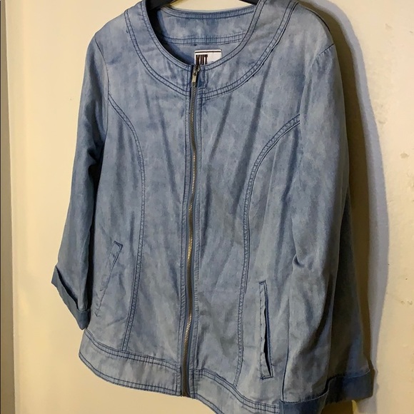 Jacket - Picture 6 of 6